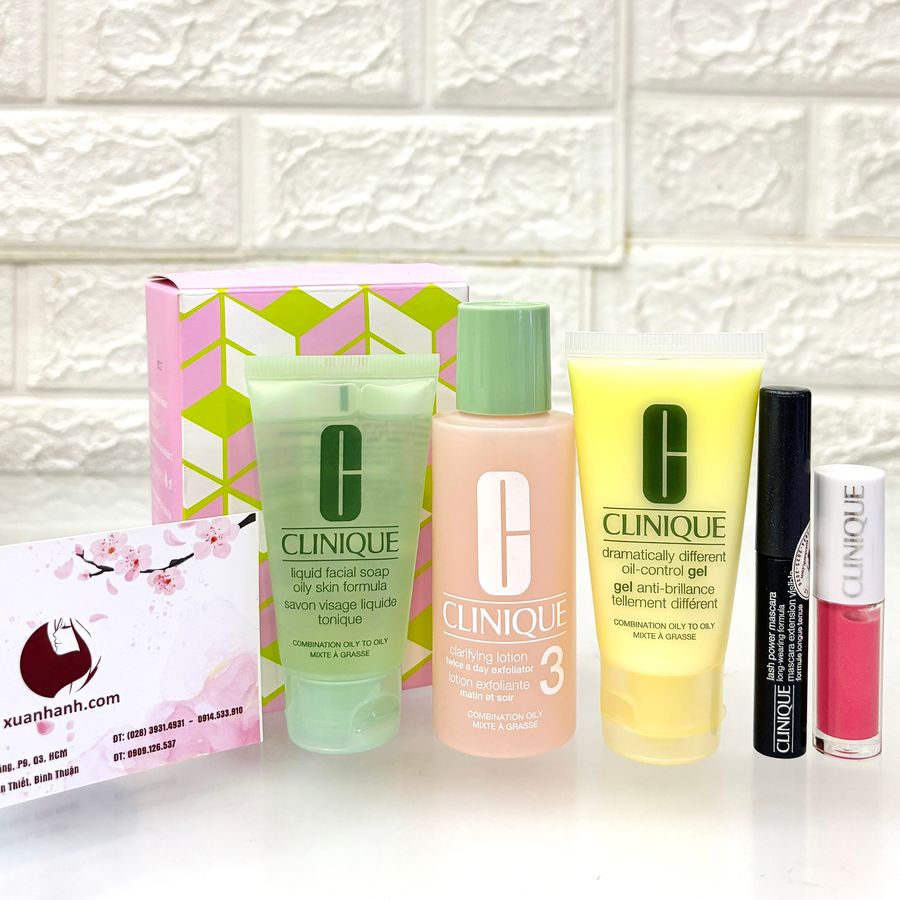 Giftset Clinique dưỡng ẩm căng mọng và tươi trẻ cho da hỗn hợp dầu/dầu, 5sp (THANH LÝ)