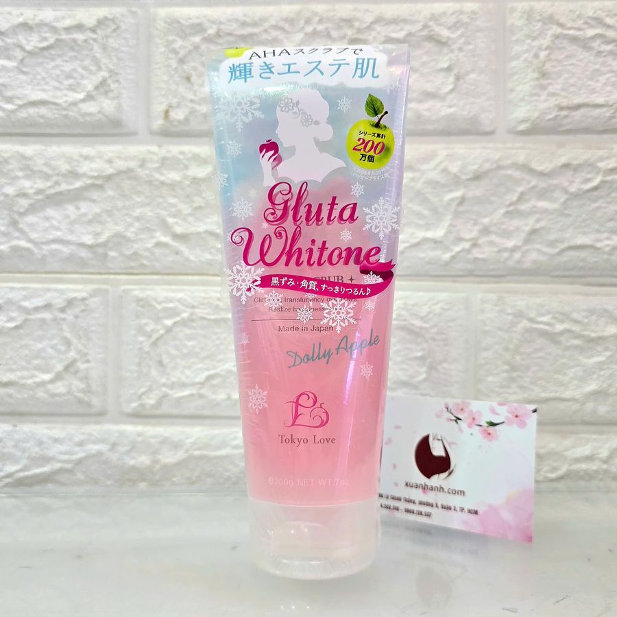 Tắm tẩy tế bào chết Tokyo Love Whitone Body Scrub thảo dược thiên nhiên.