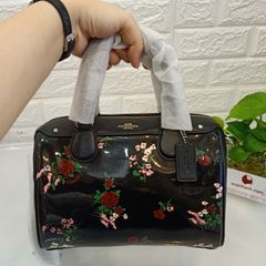 Túi Coach Signature Mini Bennett Crossbody Satchel dạng trống, cổ điển, đen hoa - TẶNG COMBO HOT